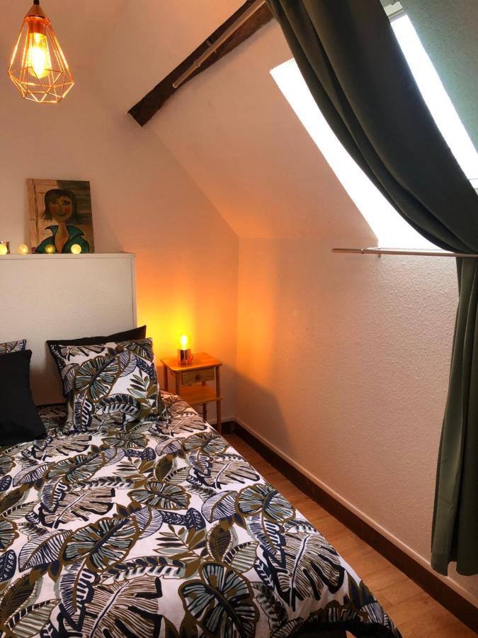 Gîte à la ferme chaleureux avec cheminée Preveranges Exterior foto
