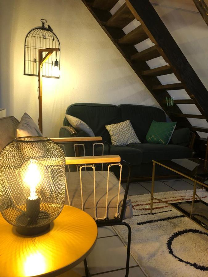Gîte à la ferme chaleureux avec cheminée Preveranges Exterior foto